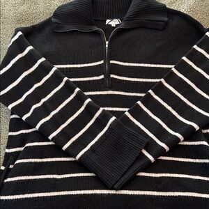 Elegant Black and White Striped Women's Zip-Up Sweater